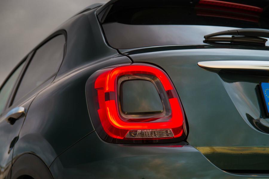Детали экстерьера Fiat 500X Cross (334) 2018 года  (UK) (фото 13 из 47)